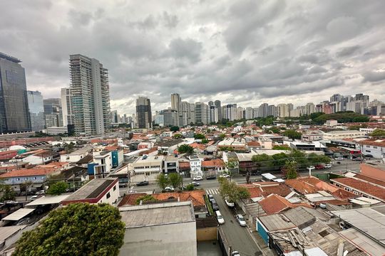 Vista quarto de apartamento para alugar com 2 quartos, 47m² em Chácara Santo Antônio (zona Sul), São Paulo