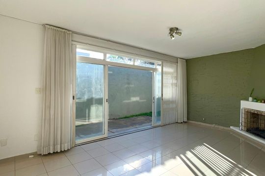 Sala de casa para alugar com 3 quartos, 170m² em Vila Madalena, São Paulo