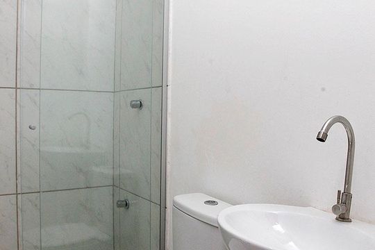 Banheiro de apartamento para alugar com 1 quarto, 32m² em Cidade Baixa, Porto Alegre