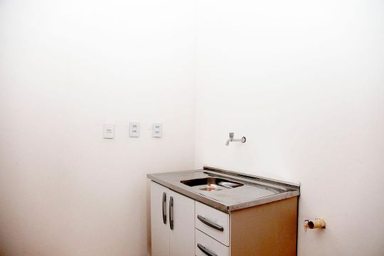 Cozinha de apartamento para alugar com 1 quarto, 32m² em Cidade Baixa, Porto Alegre