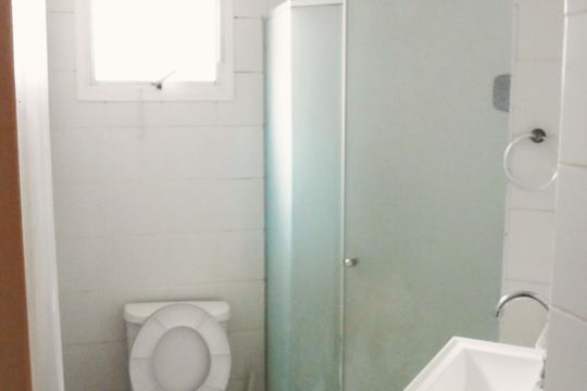 Banheiro de apartamento para alugar com 3 quartos, 50m² em Jardim Marajoara, São Paulo