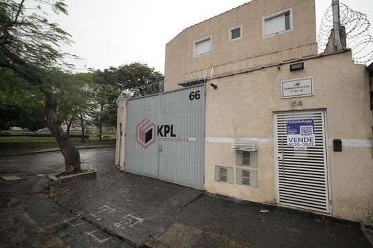 Fachada de kitnet/studio à venda com 1 quarto, 265m² em Jardim Ocara, Santo André