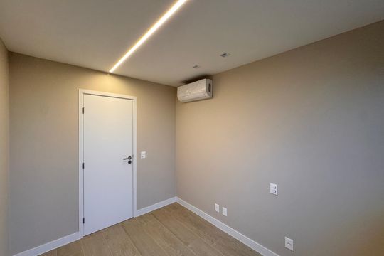 Quarto  de apartamento para alugar com 2 quartos, 55m² em Barra Olímpica, Rio de Janeiro