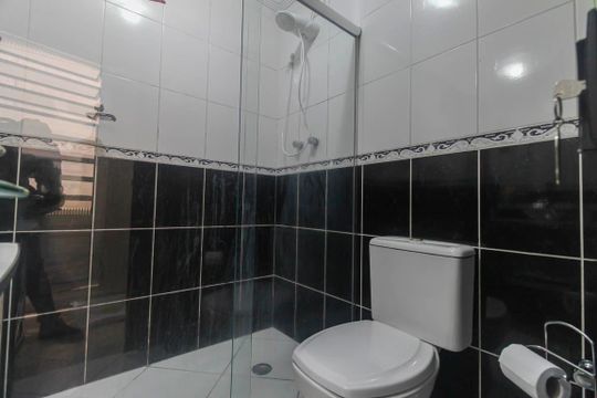Casa à venda com 3 quartos, 125m² em Parque Colonial, São Paulo