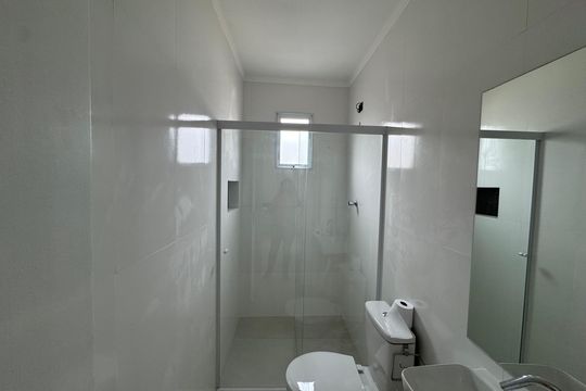 Banheiro de kitnet/studio para alugar com 1 quarto, 30m² em São Pedro, Osasco