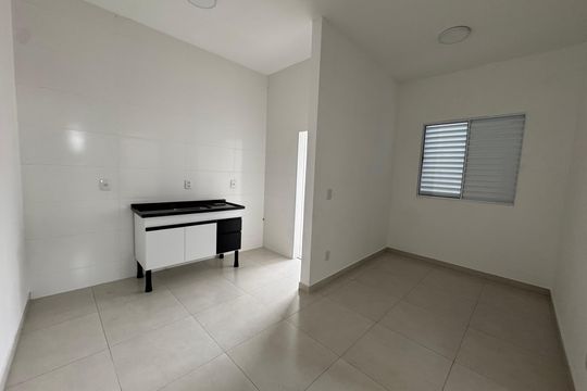 Sala/Cozinha de kitnet/studio para alugar com 1 quarto, 30m² em São Pedro, Osasco