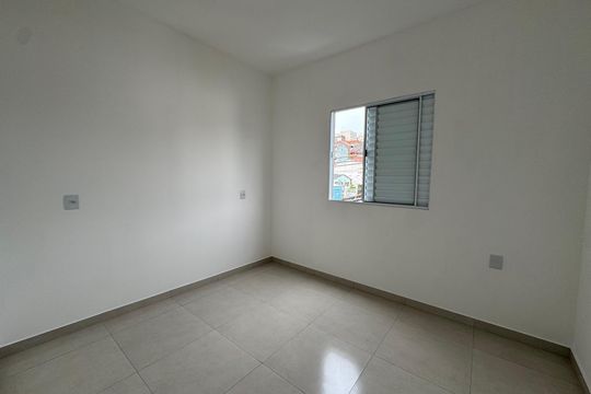 Quarto 1 de kitnet/studio para alugar com 1 quarto, 30m² em São Pedro, Osasco