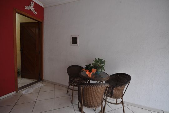 Hall de entrada de casa para alugar com 3 quartos, 100m² em Carandiru, São Paulo