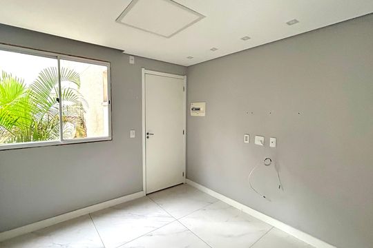 Sala de apartamento para alugar com 2 quartos, 48m² em Jardim Albertina, Guarulhos