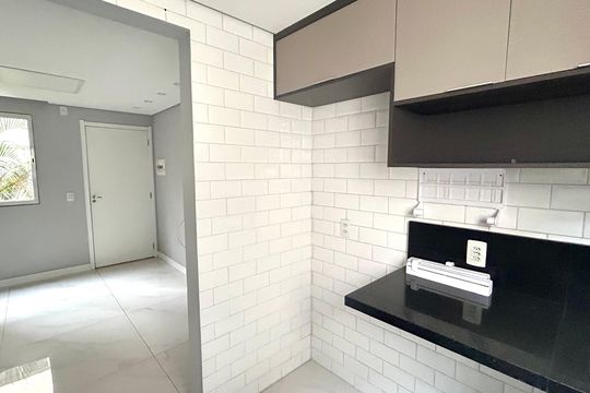 Cozinha e Área de Serviço de apartamento para alugar com 2 quartos, 48m² em Jardim Albertina, Guarulhos