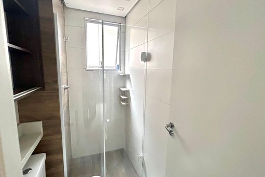 Banheiro de apartamento para alugar com 2 quartos, 48m² em Jardim Albertina, Guarulhos