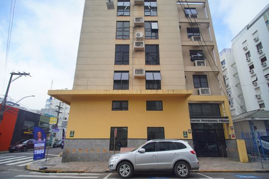 Fachada de apartamento para alugar com 1 quarto, 42m² em Centro, São Leopoldo