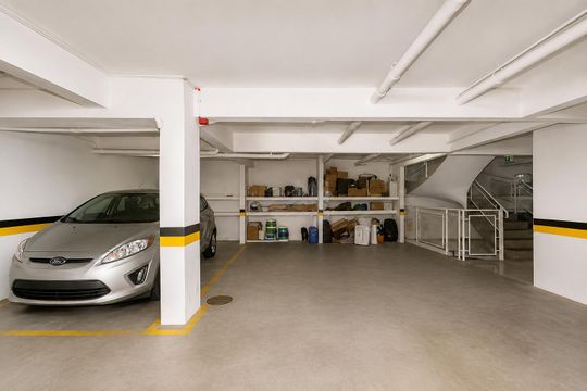 Estacionamento de apartamento para alugar com 2 quartos, 80m² em Petrópolis, Porto Alegre