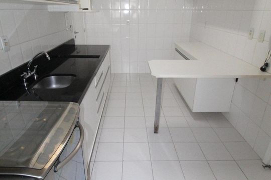 Cozinha de apartamento para alugar com 3 quartos, 90m² em Jardim Esplanada Ii, São José dos Campos