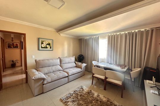 Apartamento à venda com 2 quartos, 78m² em Cabral, Contagem