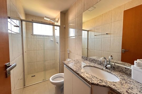 Apartamento à venda com 2 quartos, 78m² em Cabral, Contagem