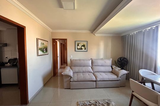 Apartamento à venda com 2 quartos, 78m² em Cabral, Contagem