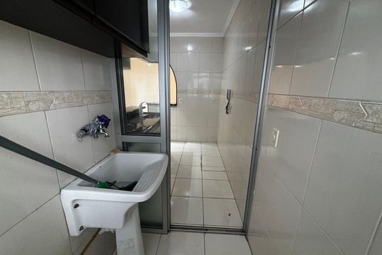 Área de serviço de apartamento para alugar com 2 quartos, 50m² em Vila Cruz das Almas, São Paulo