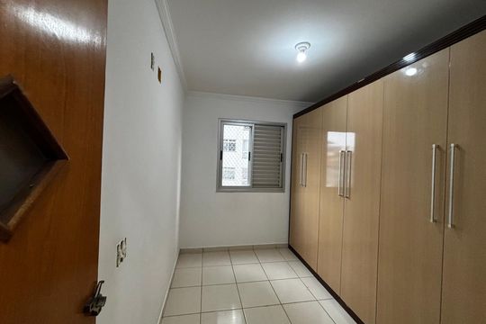 Quarto de apartamento para alugar com 2 quartos, 50m² em Vila Cruz das Almas, São Paulo