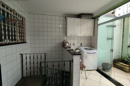 Área de serviço de casa à venda com 3 quartos, 240m² em Jardim São Paulo, São Paulo