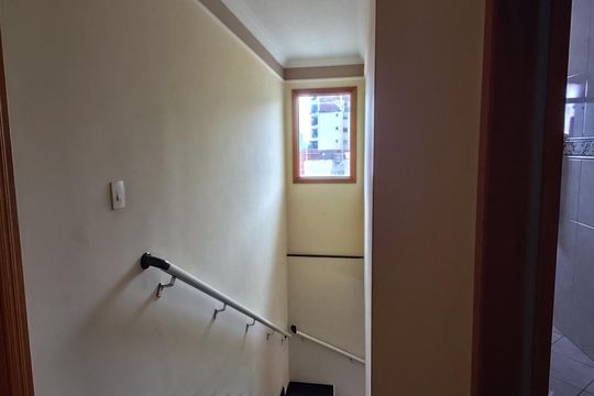 Corredor de casa à venda com 3 quartos, 240m² em Jardim São Paulo, São Paulo