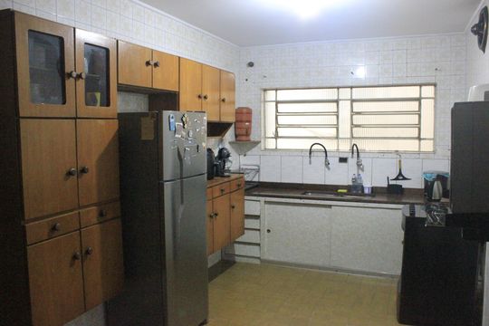 Cozinha  de casa à venda com 3 quartos, 277m² em Vila Galvão, Guarulhos
