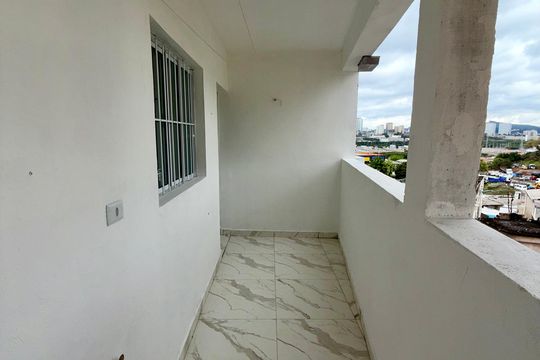 Casa para alugar com 1 quarto, 70m² em Vila Terezinha, Carapicuíba