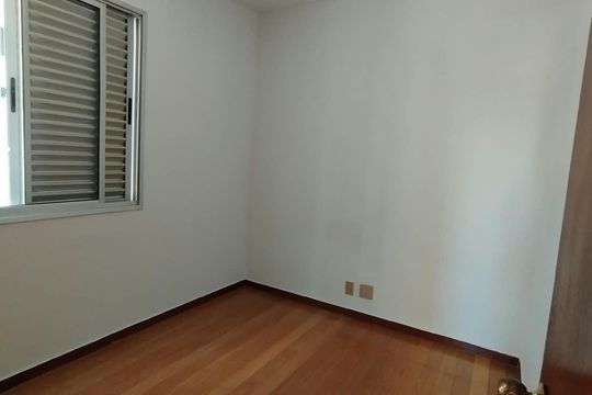 Apartamento à venda com 3 quartos, 80m² em Belvedere, Belo Horizonte