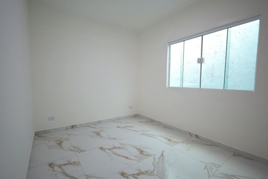 Quarto 2 de casa para alugar com 2 quartos, 135m² em Parque Novo Oratório, Santo André