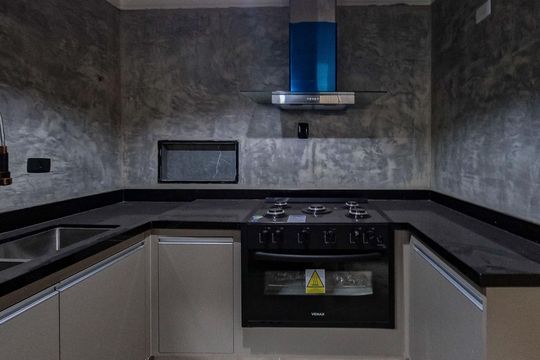 Casa para alugar com 4 quartos, 220m² em Parque Sao Domingos, São Paulo