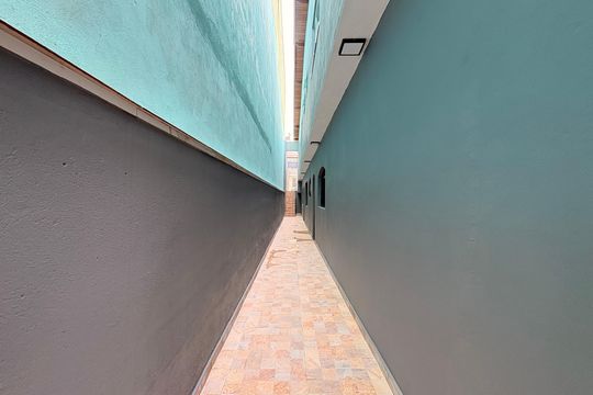 Corredor / quintal  de casa para alugar com 2 quartos, 135m² em Parque Novo Oratório, Santo André