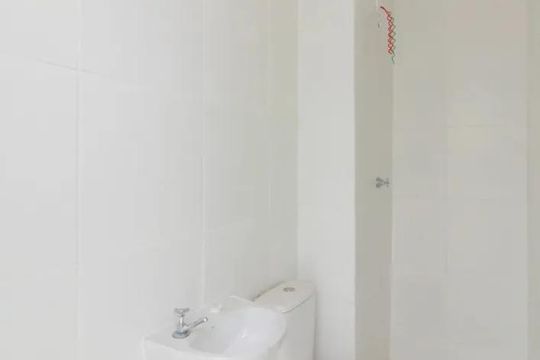Banheiro de apartamento à venda com 2 quartos, 33m² em Jardim Pereira Leite, São Paulo