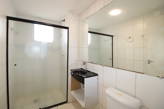 Banheiro de apartamento para alugar com 2 quartos, 48m² em Vila Nova Curuca, São Paulo