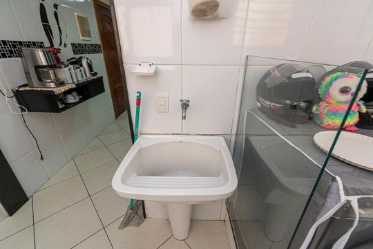 Área de Serviço de apartamento para alugar com 2 quartos, 105m² em Vila da Penha, Rio de Janeiro