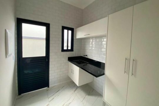 Foto 01 de casa de condomínio para alugar com 4 quartos, 282m² em Swiss Park, Campinas