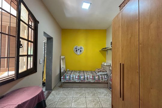 Casa à venda com 3 quartos, 180m² em Xangrilá (justinópolis), Contagem