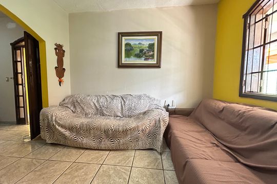 Casa à venda com 3 quartos, 180m² em Xangrilá (justinópolis), Contagem