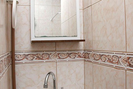 Banheiro de kitnet/studio à venda com 1 quarto, 19m² em Centro Histórico, Porto Alegre