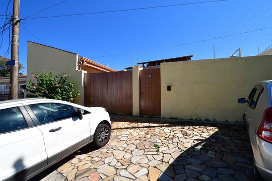Fachada de casa para alugar com 2 quartos, 105m² em Parque dos Jacarandás, Campinas