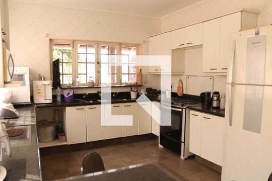 Cozinha de casa à venda com 4 quartos, 365m² em Setor Jao, Goiânia