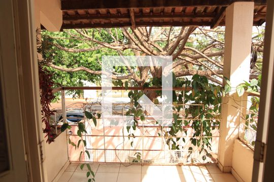 Varanda da Suíte 1 de casa à venda com 4 quartos, 365m² em Setor Jao, Goiânia