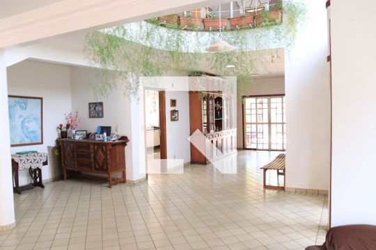 Sala 1 de casa à venda com 4 quartos, 365m² em Setor Jao, Goiânia