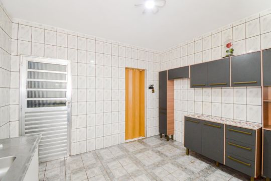 Cozinha de casa para alugar com 2 quartos, 180m² em Jardim Cumbica, Guarulhos