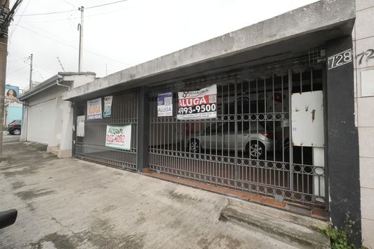 Placa de casa para alugar com 4 quartos, 220m² em Campestre, Santo André