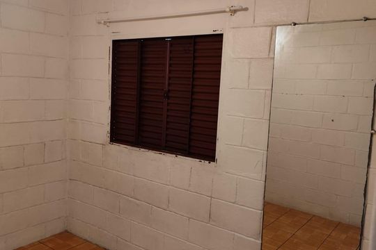 Quarto de apartamento para alugar com 2 quartos, 42m² em Guajuviras, Canoas