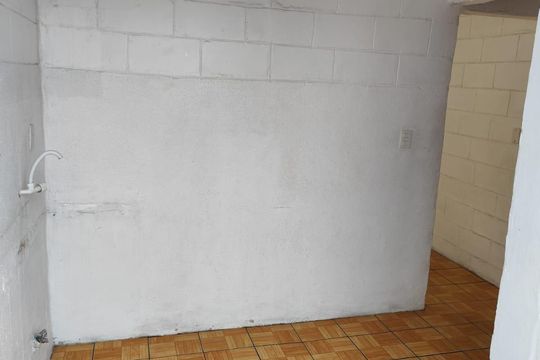 Cozinha de apartamento para alugar com 2 quartos, 42m² em Guajuviras, Canoas