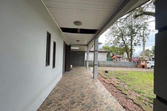 Casa à venda com 2 quartos, 166m² em Canudos, Novo Hamburgo