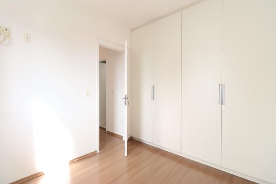 Quarto 2 de apartamento para alugar com 2 quartos, 49m² em Vila Leopoldina, São Paulo