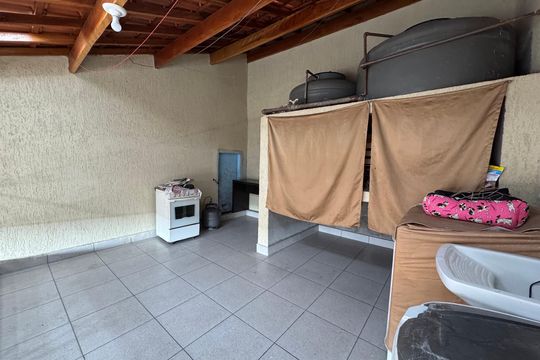 Área de Serviço de casa para alugar com 3 quartos, 129m² em Metalúrgicos, Osasco