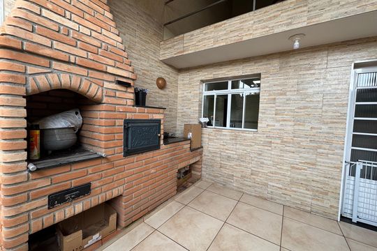 Churrasqueira de casa para alugar com 3 quartos, 129m² em Metalúrgicos, Osasco